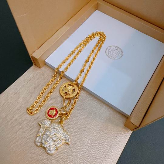 Versace necklace 11lyh125